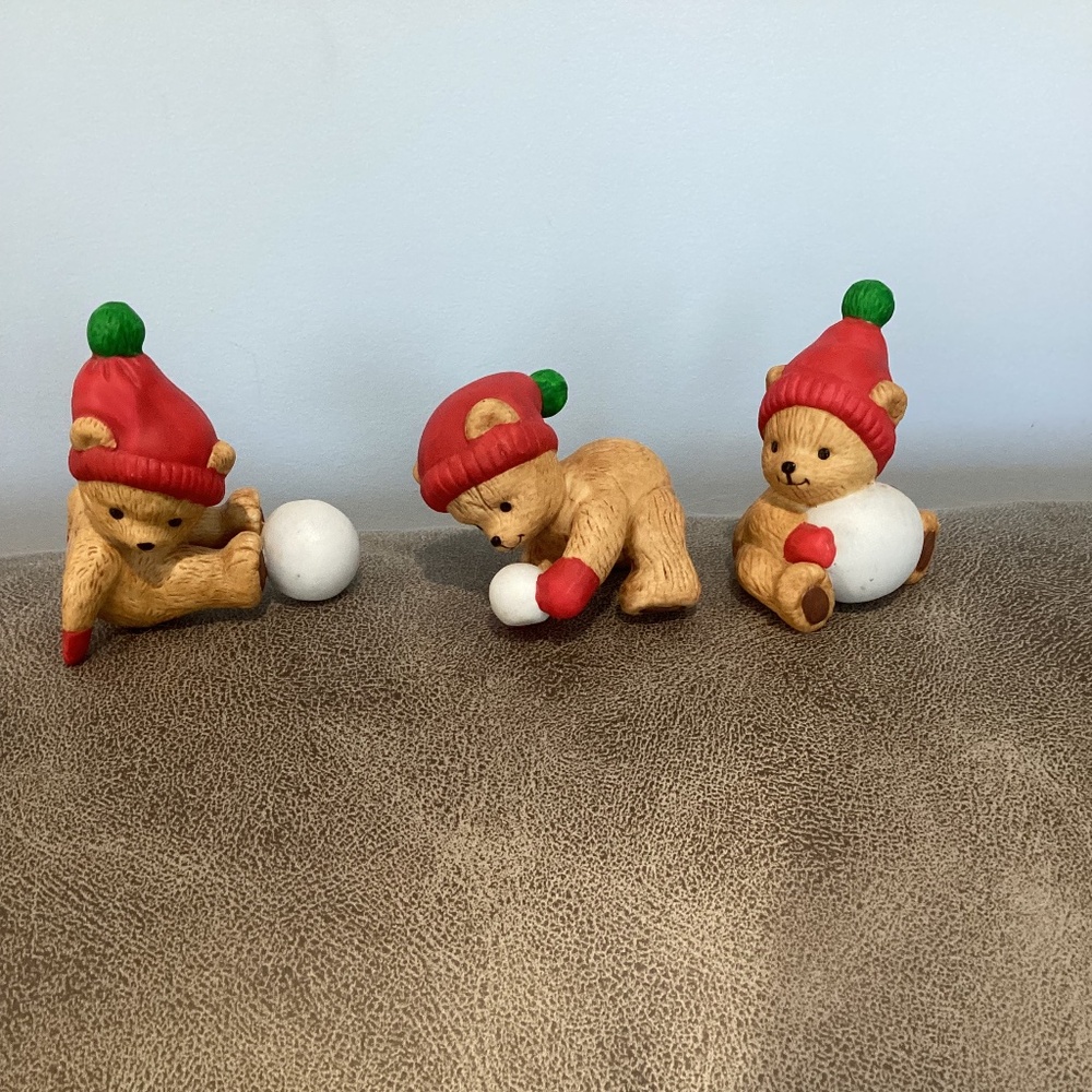R.Dakin & Co ceramic Christmas bears 1984